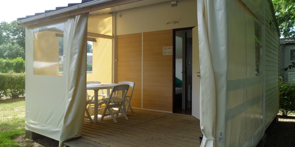Mobil-home Tithome 21m² 2 chambres 5 pers.camping*** Le Pont Rouge proche Saint Gilles Croix de Vie en Vendée
