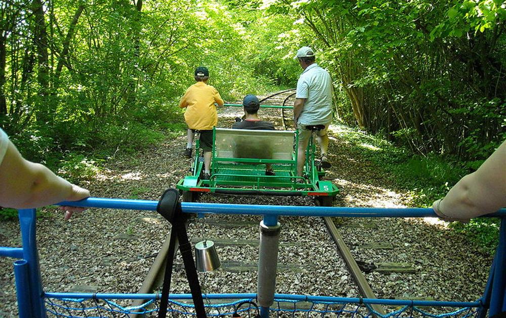 Vélo rail à Commequiers proche Camping*** Le Pont Rouge à Saint Gilles Croix de Vie en Vendée