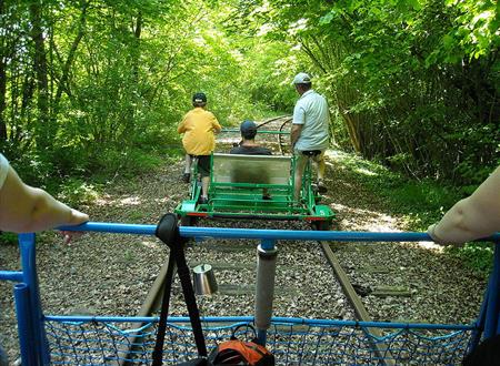 Vélo rail à Commequiers proche Camping*** Le Pont Rouge à Saint Gilles Croix de Vie en Vendée