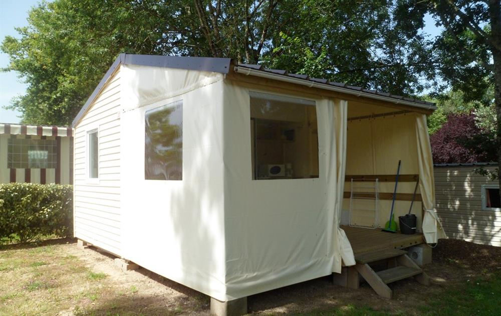 Mobil-home Tithome 21m² 2 chambres 5 pers.camping*** Le Pont Rouge proche Saint Gilles Croix de Vie en Vendée