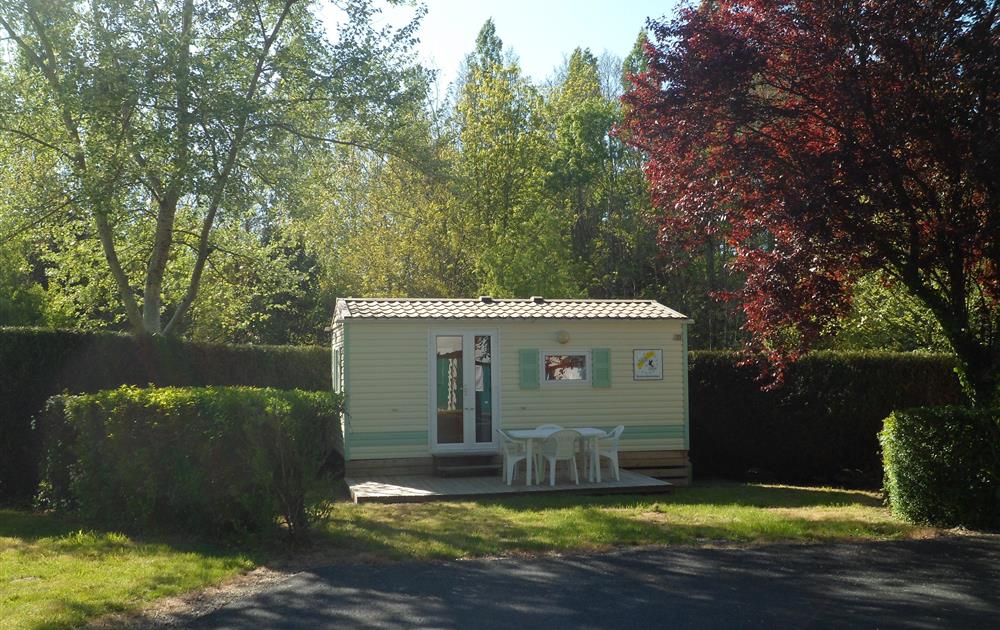Bungalow 2 chambres 4 personnes au camping 3 étoiles