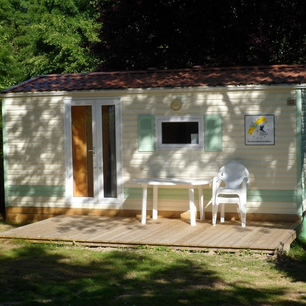 Bungalow 2 chambres 4 personnes au camping