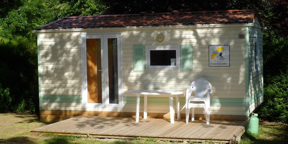 Bungalow 2 chambres 4 personnes au camping