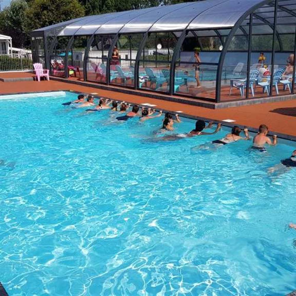 camping avec piscine couverte et chauffée saint gilles croix de vie