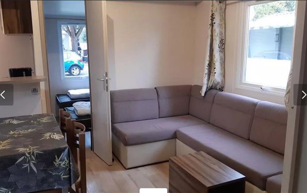 Mobil-home 35m² 2 chambres 4 pers. camping Le Pont Rouge proche Saint Gilles Croix de Vie en Vendée